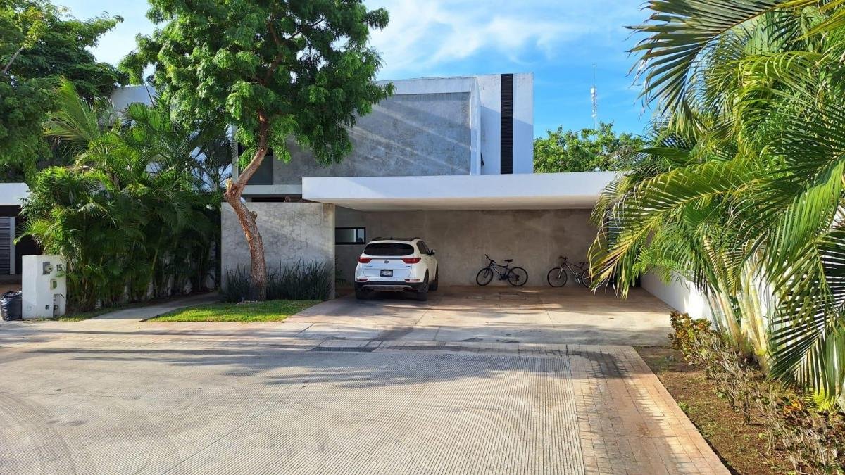 Hermosa Casa en Venta Cholul, Mérida, Yucatan