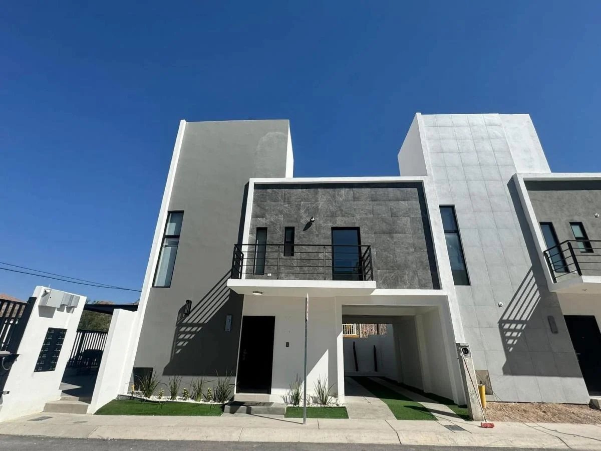 Se Vende Casa en Hacienda Monterrey